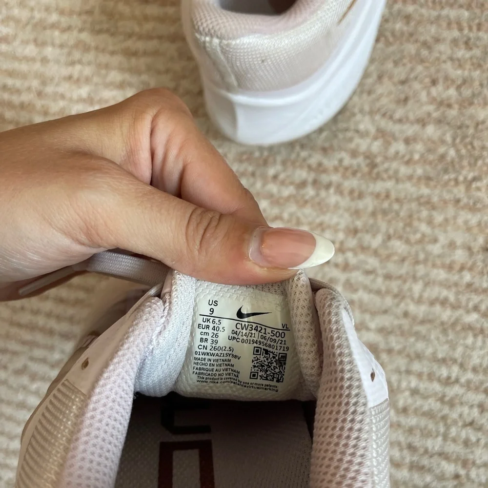 Nike Pink Athletic Shoes Zoom